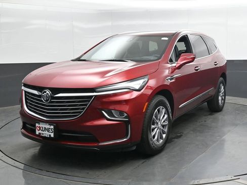 Used 2024 Buick Enclave Premium AWD/4WD image 6