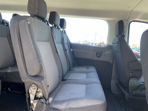 Used 2022 Ford Transit 350 XLT image 17