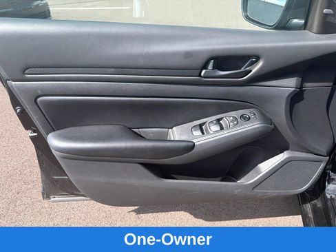 Used 2024 Nissan Altima 2.5 S FWD image 13