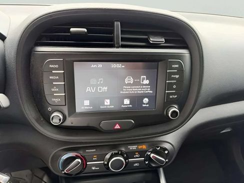 Used 2020 Kia Soul LX FWD image 6