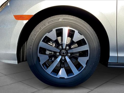 New 2026 Honda Odyssey EX-L image 9