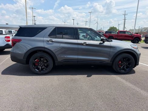 Used 2022 Ford Explorer ST w/ Equipment Group 401A AWD/4WD image 4