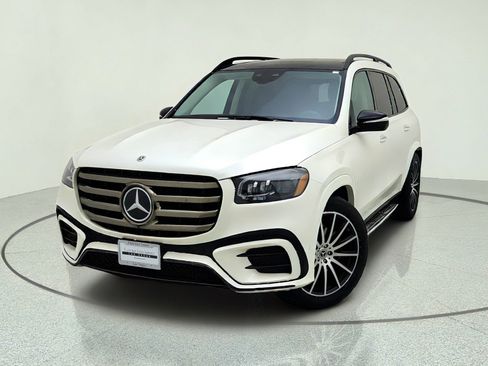 Certified 2024 Mercedes-Benz GLS 580 4MATIC image 2