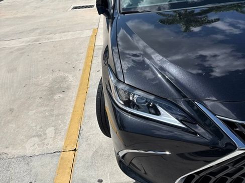 Used 2023 Lexus ES 350 w/ Premium Package FWD image 5