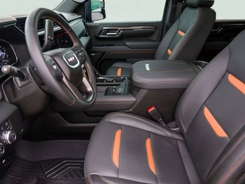 Used 2024 GMC Sierra 2500 AT4 w/ AT4 Premium Plus Package image 12