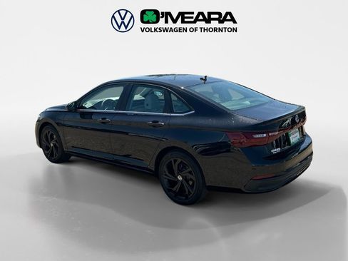 New 2026 Volkswagen Jetta SE FWD image 3