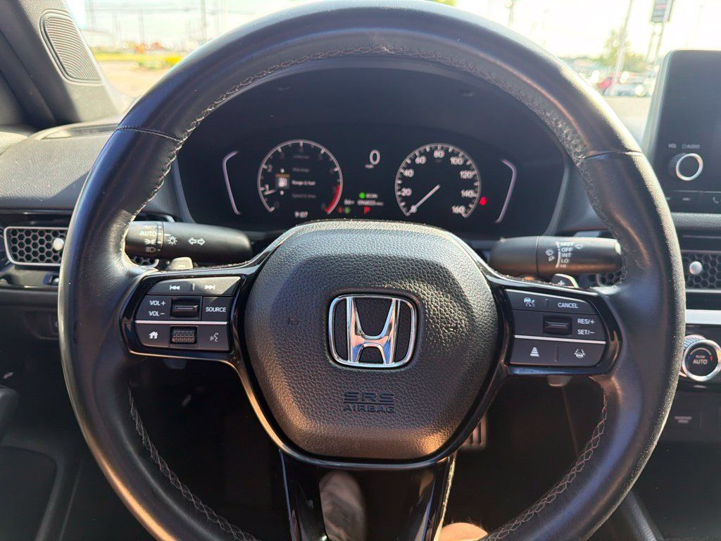 Used 2023 Honda Civic Sport image 17