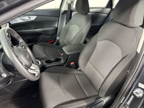 Used 2024 Kia Forte LX image 18