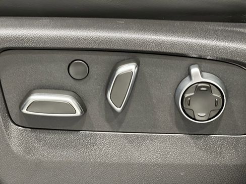 Used 2024 GMC Sierra 1500 Denali Ultimate image 12