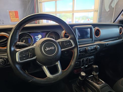 Used 2021 Jeep Gladiator Mojave AWD/4WD image 19
