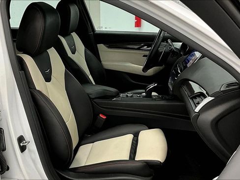 Used 2022 Cadillac CT5 Sport image 10