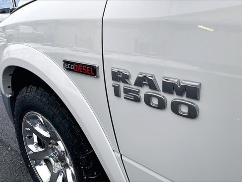Used 2017 RAM 1500 Laramie w/ Convenience Group image 8