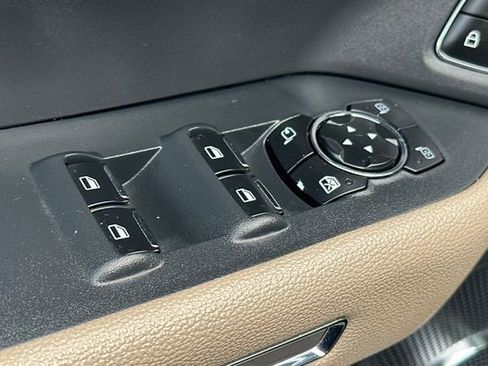 Used 2024 Ford Expedition Limited AWD/4WD image 14