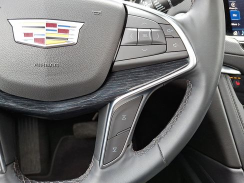 Certified 2025 Cadillac XT5 Premium Luxury image 29