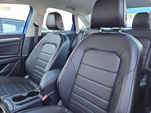 Used 2024 Volkswagen Jetta SE image 21