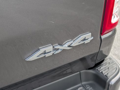 Used 2024 RAM 1500 Big Horn AWD/4WD image 10