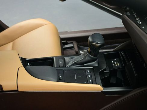 Used 2021 Lexus ES 350 w/ Premium Package image 30