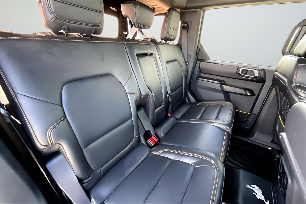 Used 2024 Ford Bronco Badlands AWD/4WD image 19