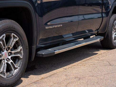 Used 2020 GMC Sierra 1500 SLE w/ X31 Off-Road Package AWD/4WD image 14