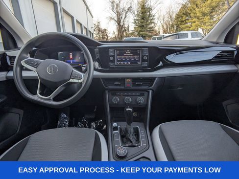 Used 2022 Volkswagen Taos S image 15