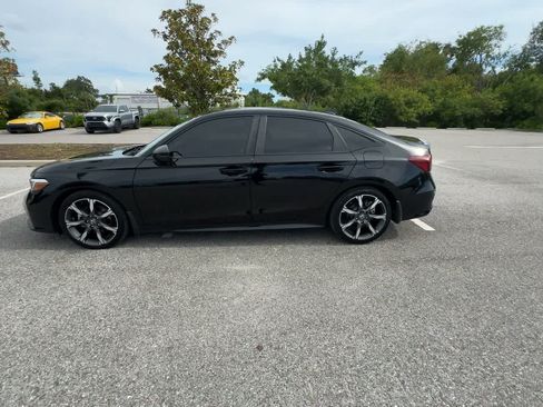 Used 2025 Honda Civic Sport Touring image 5