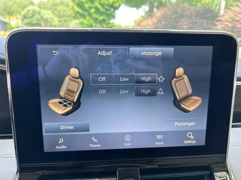 Used 2020 Lincoln Navigator Reserve w/ Luxury Package AWD/4WD image 30