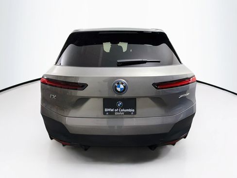 Used 2024 BMW iX xDrive50 w/ Premium Package AWD/4WD image 6