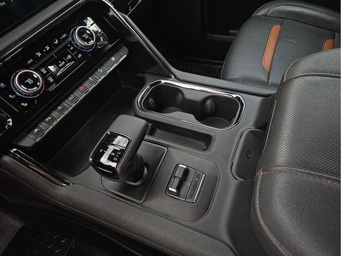 Used 2023 GMC Sierra 1500 AT4 w/ AT4 Premium Package image 20