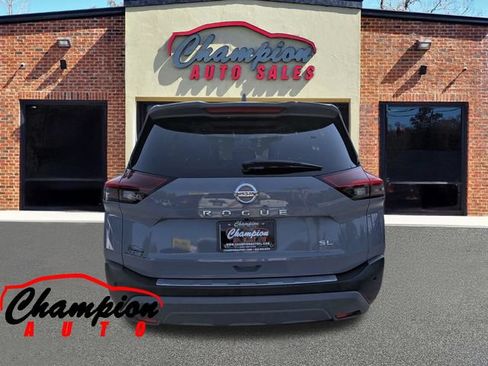 Used 2021 Nissan Rogue SL FWD image 5