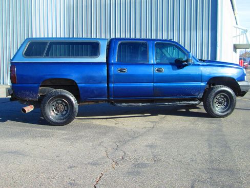 Used 2007 GMC Sierra 2500 SLE w/ Heavy-Duty Power Package image 2
