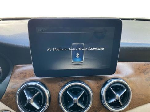 Used 2018 Mercedes-Benz GLA 250 image 25