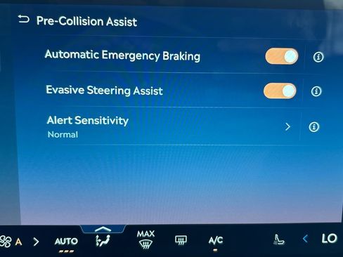 Used 2025 Lincoln Aviator Reserve AWD/4WD image 39