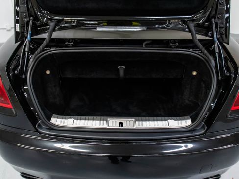 Used 2020 Rolls-Royce Dawn RWD image 22