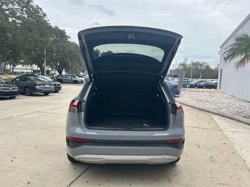 Used 2023 Audi Q4 e-tron Premium Plus w/ Premium Plus image 40