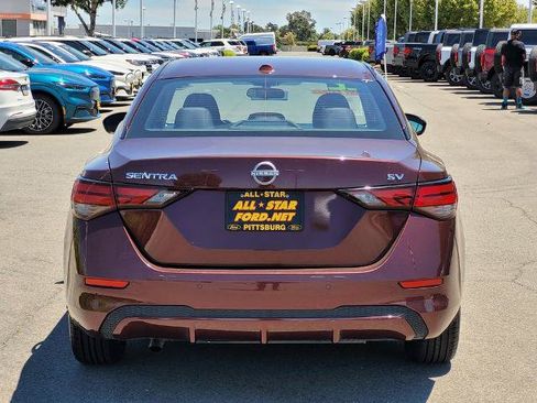 Used 2024 Nissan Sentra SV FWD image 5