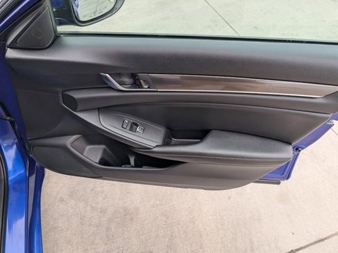 Used 2020 Honda Accord Sport image 33