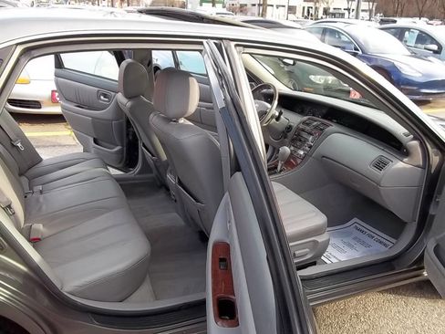 Used 2003 Toyota Avalon XLS image 9