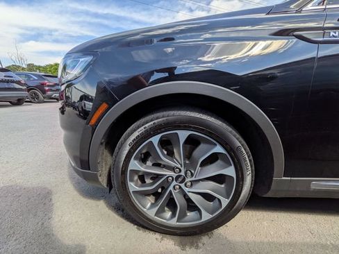 Used 2023 Lincoln Nautilus Reserve w/ Luxury Package AWD/4WD image 9