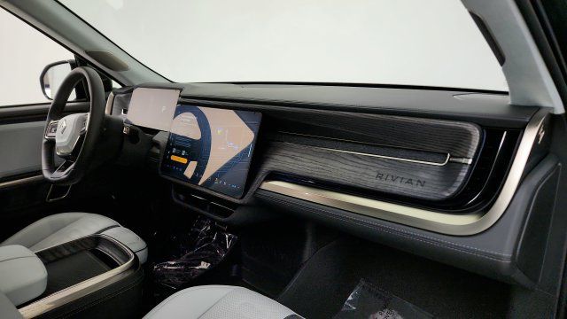 Used 2023 Rivian R1S Adventure Quad AWD/4WD image 34