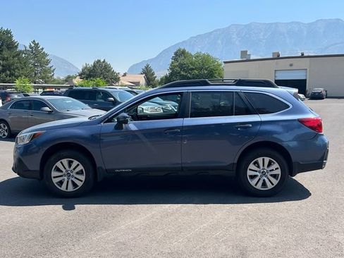 Used 2018 Subaru Outback 2.5i Premium AWD/4WD image 7