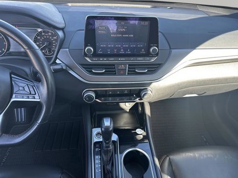 Used 2024 Nissan Altima 2.5 SR image 25