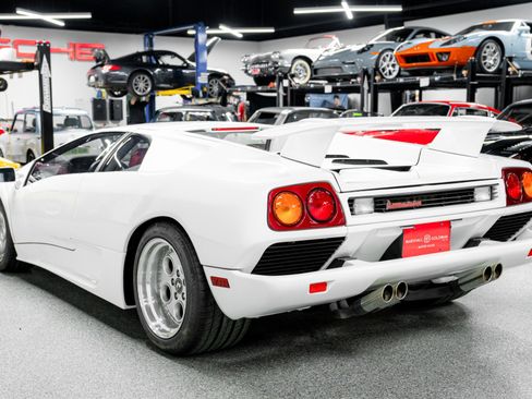 Used 1992 Lamborghini Diablo Coupe image 6