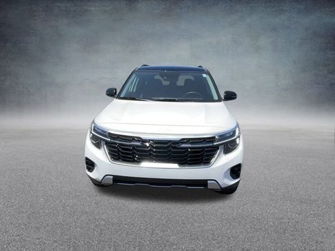 Used 2025 Kia Seltos S image 6