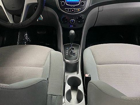 Used 2012 Hyundai Accent GLS image 14
