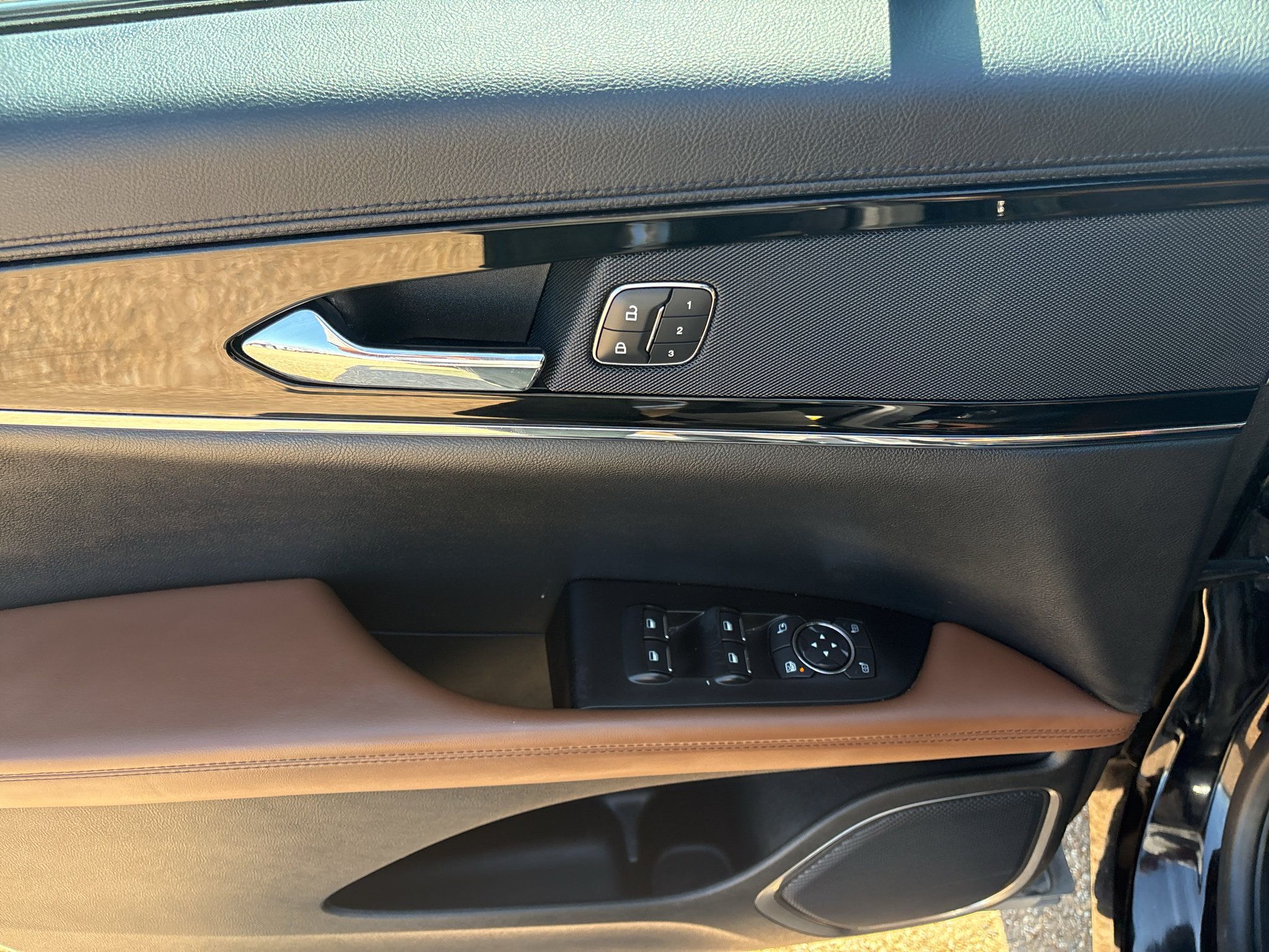 Used 2022 Lincoln Nautilus Reserve FWD image 20