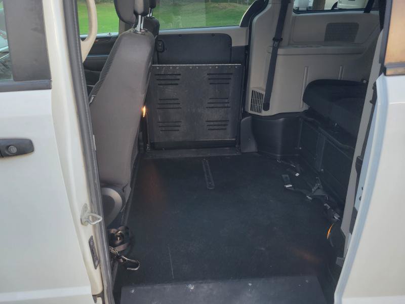Used 2019 Dodge Grand Caravan SE w/ Power Convenience Group I FWD image 17