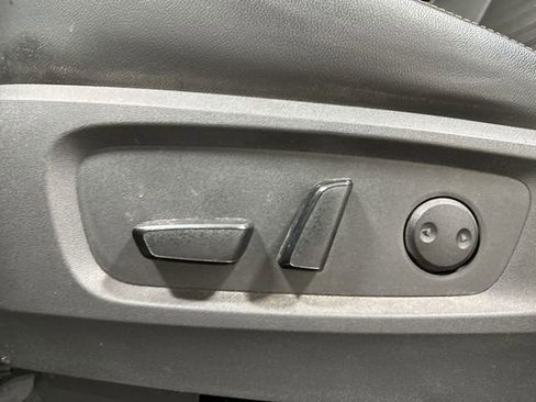 Used 2023 Nissan Pathfinder Rock Creek AWD/4WD image 16