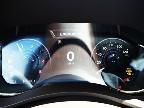 New 2025 RAM 2500 Limited image 37