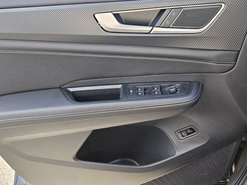 New 2026 Volkswagen Atlas Cross Sport SEL R-Line image 30