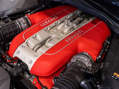 Certified 2023 Ferrari 812 GTS RWD image 21
